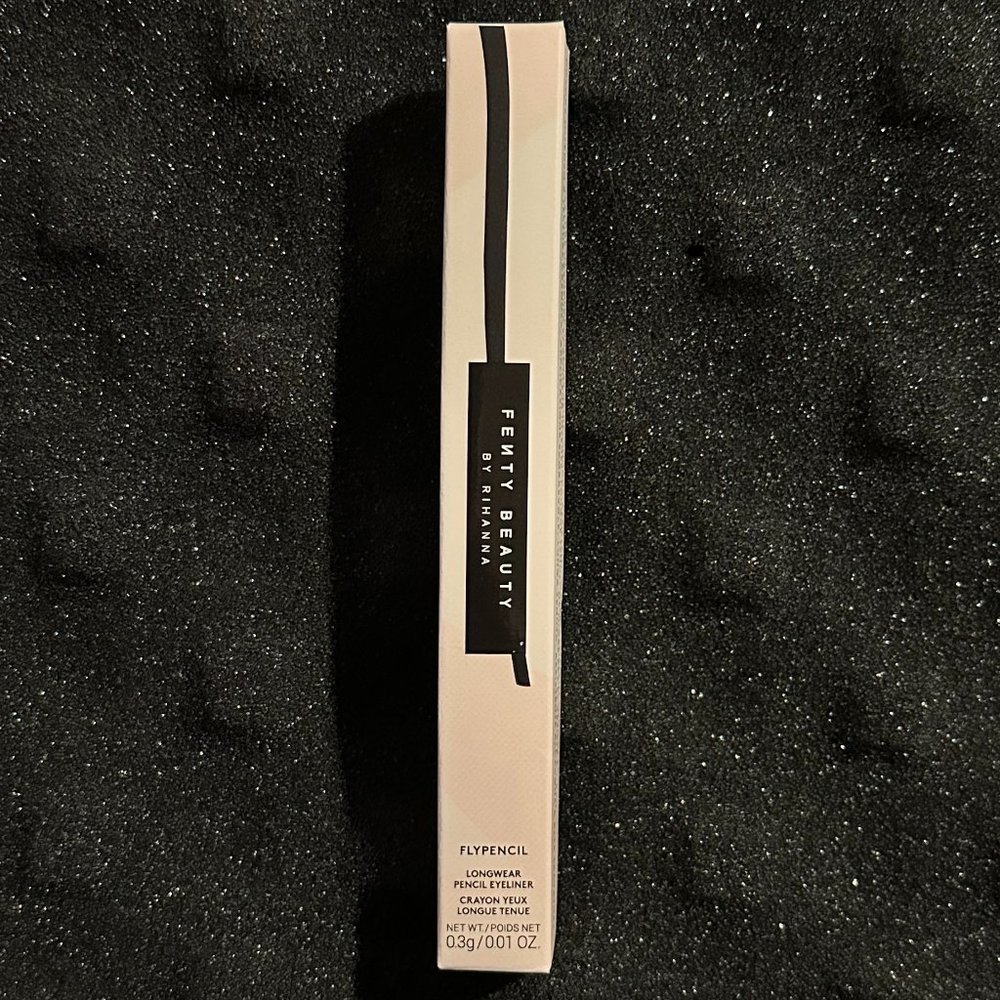 Fenty Beauty Flypencil Longwear Pencil Eyeliner in Cuz I'm Black